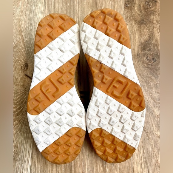 FootJoy FJ Casual Spikeless Golf Shoes Tan Waxed Waterproof Suede Mens 7M EUC - Picture 5 of 5